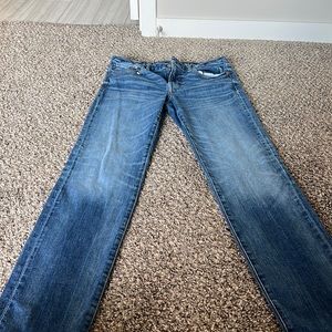 Cleaning out the closet! Here are some American Eagles Airflex + jeans